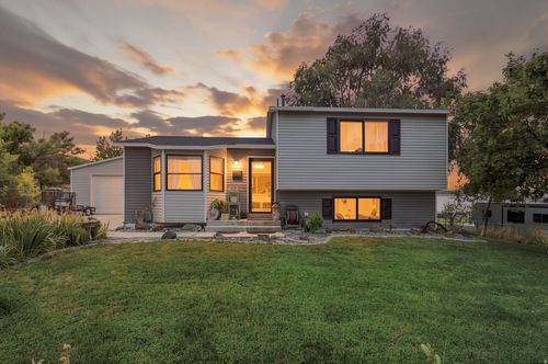697 Three Oclock Dr, Tooele, UT, 84074-2593 | Card Image