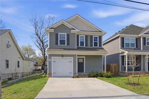 211 Diamond Ave, Chesapeake, VA, 23323-3006 | Card Image