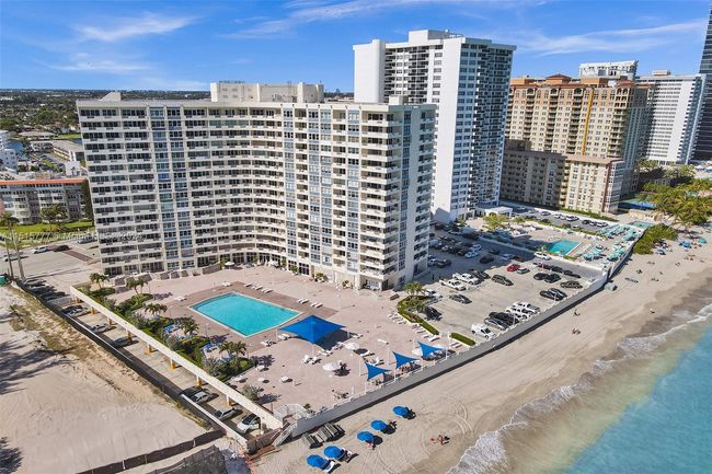 APT-1709 - 3180 S Ocean Dr, Condo with 2 bedrooms, 2 bathrooms and null parking in Hallandale Beach FL | Image 50