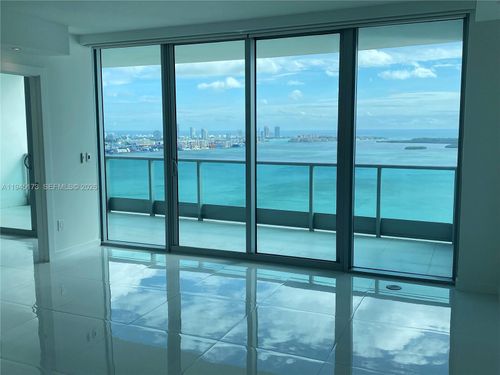 4107-1331 Brickell Bay Dr, Miami, FL, 33131-3687 | Card Image