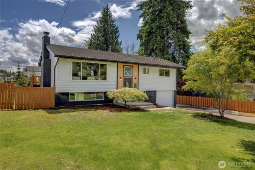 320 178th Pl Sw, Bothell, WA, 98012-9123 | Card Image