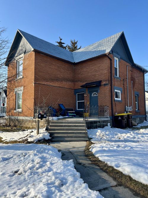 302 Lincoln Ave, Ionia, MI, 48846-1102 | Card Image