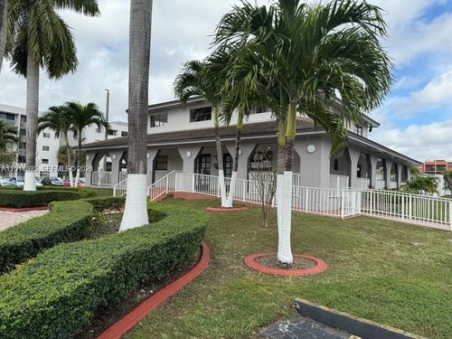 205-8185 Nw 7th St, Miami, FL, 33126-4084 | Card Image