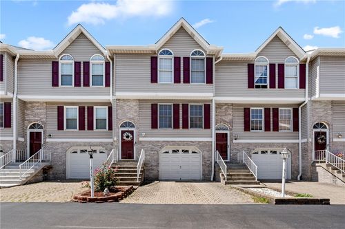 313 Brohios Dr, Monaca, PA, 15061-3025 | Card Image