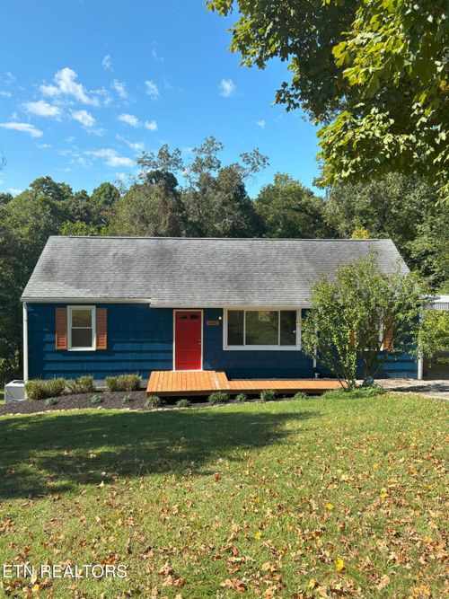 408 Oakcrest Rd, Knoxville, TN, 37912-2120 | Card Image