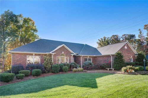 203 Stonebury Court, Reidsville, NC, 27320 | Card Image