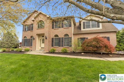 1785 Clarendon Dr, Forks Twp, PA, 18040-8349 | Card Image