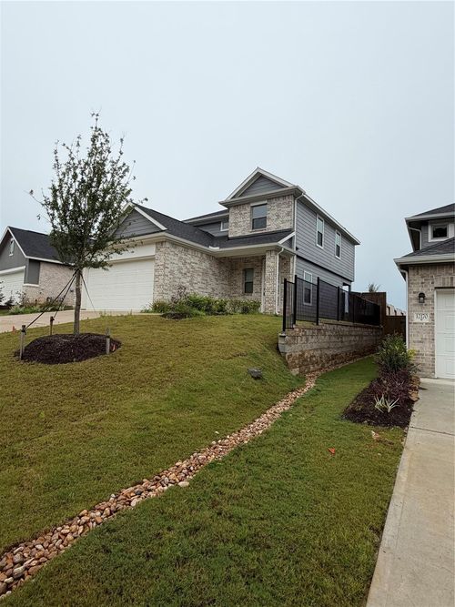12176 Ridge Top Dr, Conroe, TX, 77304-3378 | Card Image