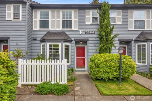 f3-23909 56th Ct, Kent, WA, 98032-1748 | Card Image