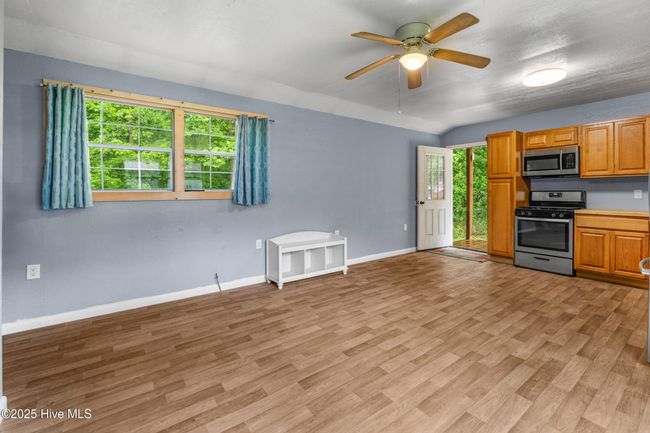 107 Indian Cave Dr, House other with 4 bedrooms, 2 bathrooms and null parking in Richlands NC | Image 52