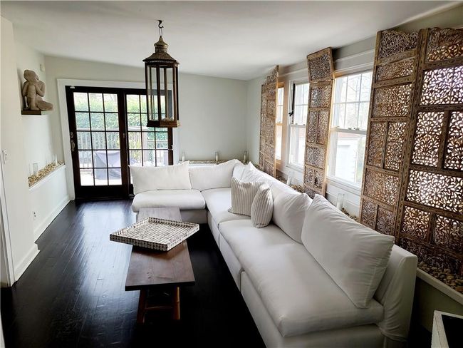 26 Oakdale Ave, House other with 3 bedrooms, 3 bathrooms and null parking in New Rochelle NY | Image 5