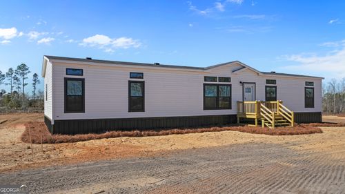 761 Hires Rd, Jesup, GA, 31545-6719 | Card Image