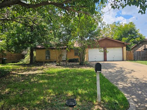 1604 Homemaker Hills Dr, Arlington, TX, 76010-4930 | Card Image