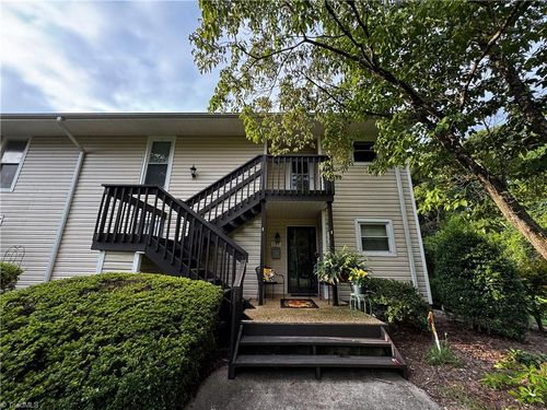 132 Turnwood Ln, Winston-Salem, NC, 27104-3435 | Card Image