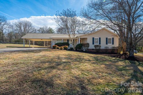 2596 Prince Dr, Lincolnton, NC, 28092-7431 | Card Image