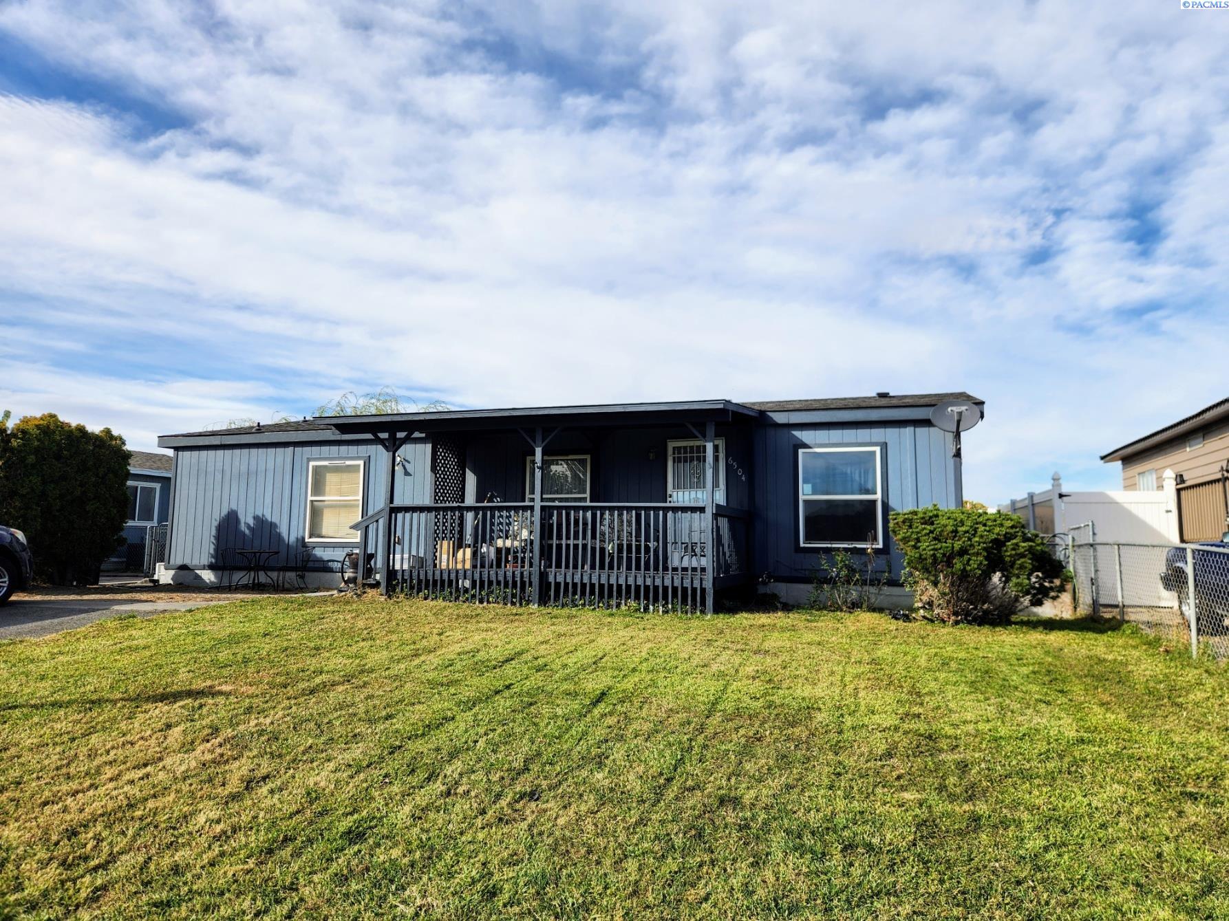 James St, West Richland, WA 99353