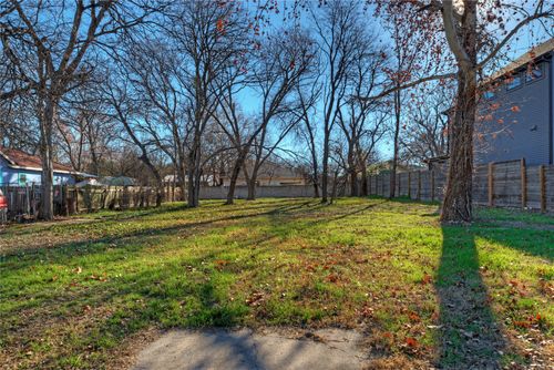 411 Hackberry Ln, Austin, TX, 78753-4709 | Card Image