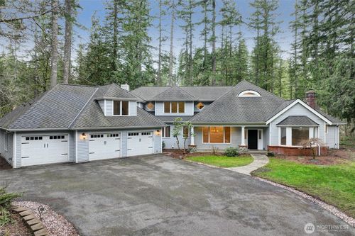 13047 459th Ave Se, North Bend, WA, 98045-9271 | Card Image