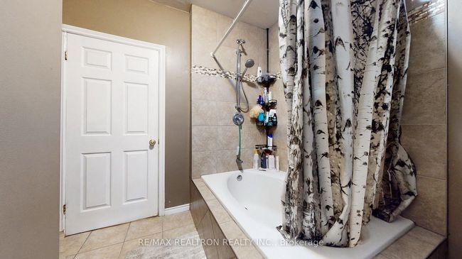 292 Celina St, House other with 4 bedrooms, 2 bathrooms and 3 parking in Oshawa ON | Image 19