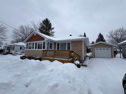 212 Thomas Street W, Greater Napanee, ON, K7R2H7 | Card Image
