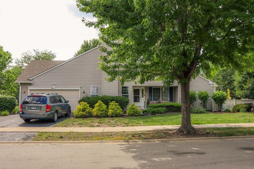 1286 Chestnut Ln, Yorkville, IL, 60560-4575 | Card Image