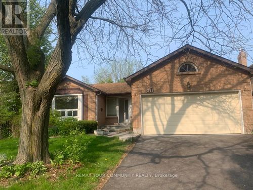 main-floor-371 Selby Crescent, Newmarket (Bristol-London), ON, L3Y6E2 | Card Image