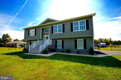 320 Sulphur Springs Rd, INWOOD, WV, 25428-3542 | Card Image
