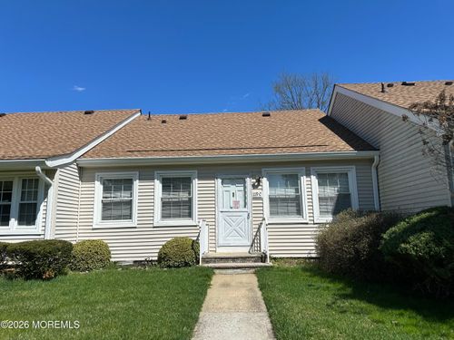 c-119 Muhlen Platz, Freehold, NJ, 07728 | Card Image