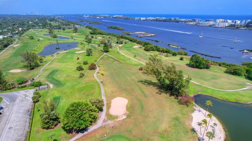323 S E St, Lake Worth Beach, FL, 33460-4011 | Card Image