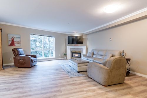 210-15150 29a Ave, Surrey, BC, V4P3B1 | Card Image