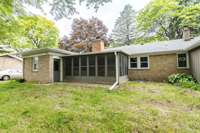 1300 State Road 83, House other with 2 bedrooms, 1 bathrooms and null parking in Hartland WI | Image 27