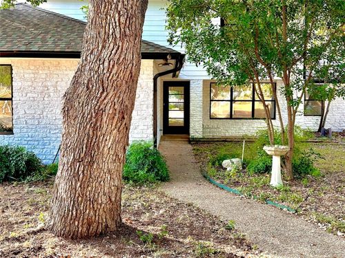4001 Tecate Trl, Austin, TX, 78739-4316 | Card Image