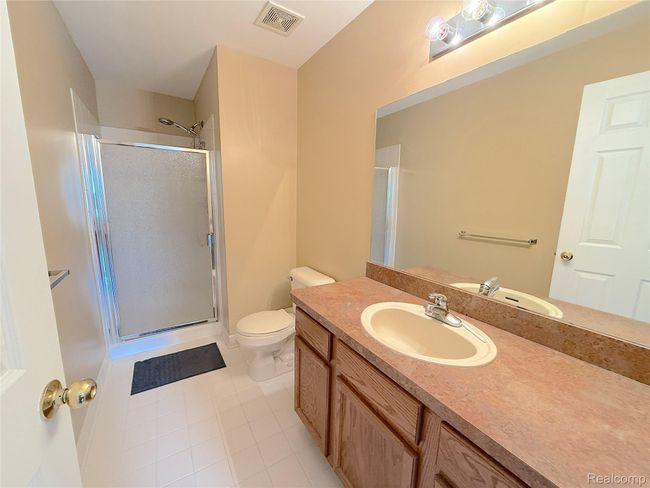 Master Bathroom | Image 6