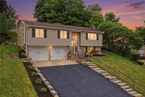 4030 Benden Cir, Murrysville, PA, 15668-1338 | Card Image