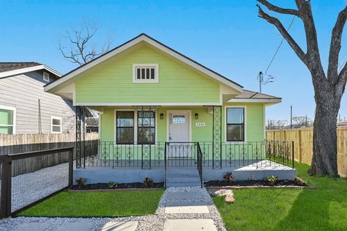 7226 Avenue F, Houston, TX, 77011-3760 | Card Image