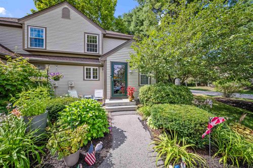 19 Surrey Run, Dover, NH, 03820-4442 | Card Image