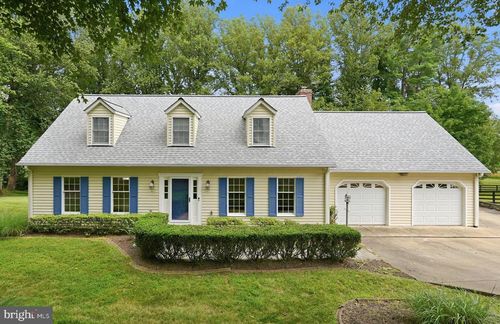 5728 Pendleton Ln, Warrenton, VA, 20187-9323 | Card Image