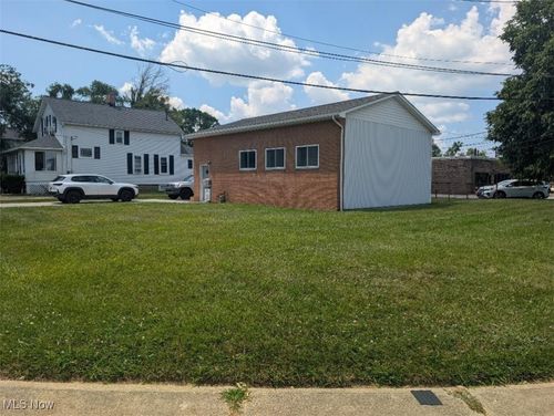 4034 Skiff St, Willoughby, OH, 44094-6217 | Card Image