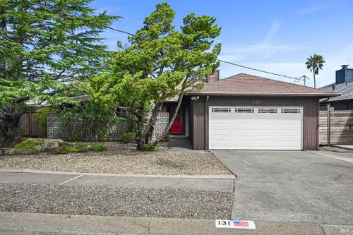 131 Golden Hind Psge, Corte Madera, CA, 94925-1909 | Card Image
