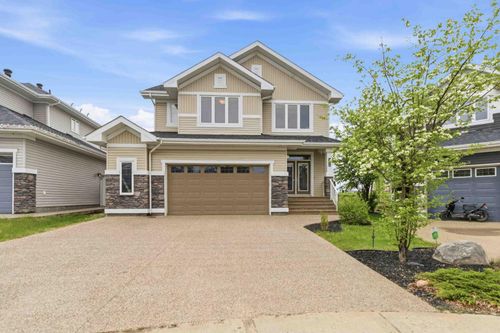112 Dixon Rd, House with 5 bedrooms, 4 bathrooms and 4 parking in Fort Mcmurray AB | Card Image