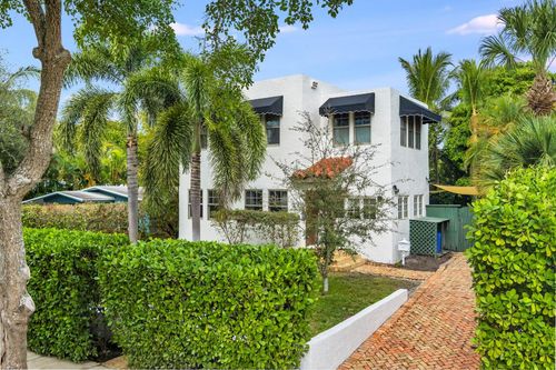 735 Kanuga Dr, West Palm Beach, FL, 33401-7221 | Card Image