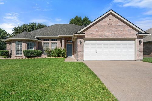 301 Vera Drive, Burleson, TX, 76028 | Card Image