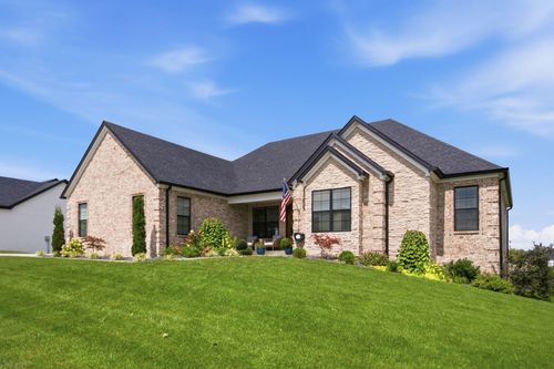 4237 Equestrian Way, Richmond, KY, 40475-8043 | Card Image