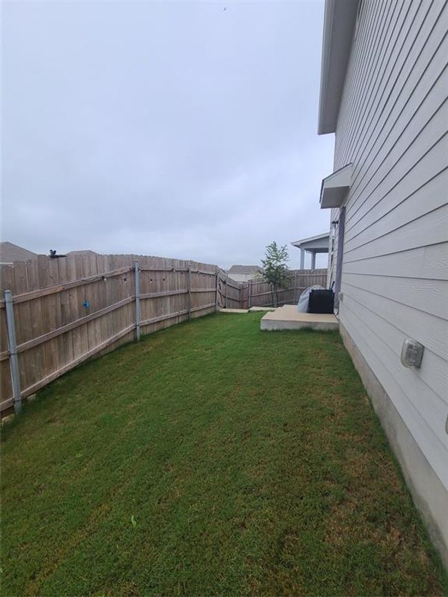 View of yard | Image 7