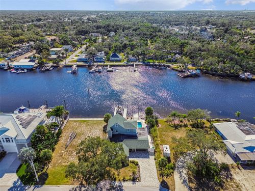 8025 Island Dr, PORT RICHEY, FL, 34668-6220 | Card Image