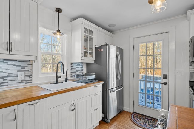 115 S Broad St, House other with 4 bedrooms, 2 bathrooms and null parking in Pawcatuck CT | Image 22