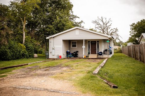 727 Railroad Rd, Somerville, TX, 77879-4575 | Card Image