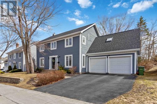 198 Cresthaven Drive, Halifax, NS, B3M4B4 | Card Image