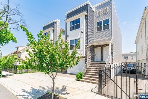 299 N 13th Street, Newark, NJ, 07107 | Card Image