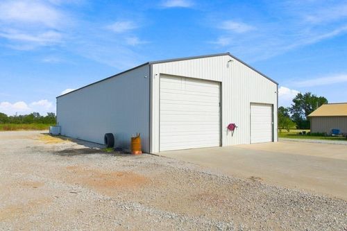131 S Osborn St, Mayfield, KS, 67103-9700 | Card Image